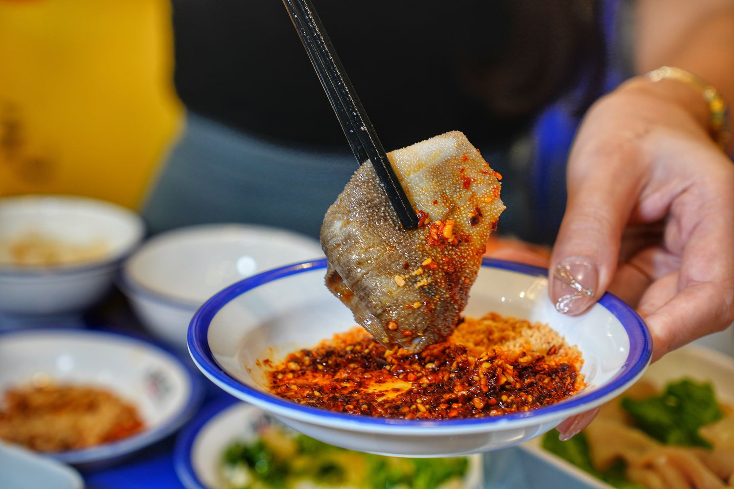 馬路邊邊串串香|麻辣鍋控必吃桃園串串火鍋,享受撸串自由! @混血珊莎的奇幻旅程 馬路邊邊串串香|麻辣鍋控必吃桃園串串火鍋,享受撸串自由! @混血珊莎的奇幻旅程