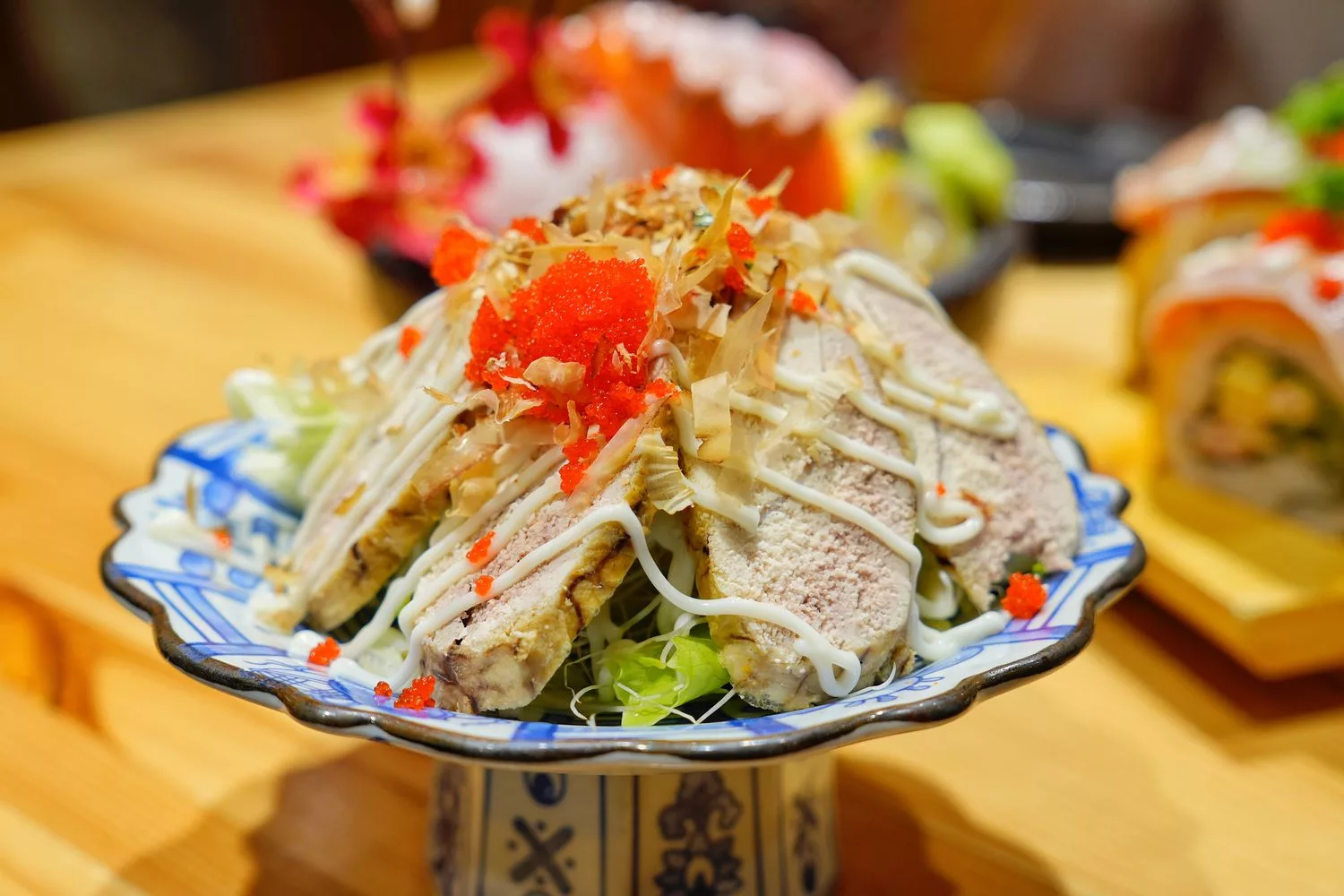 【森川丼丼嘉義店】 4.8 顆星高評價日本料理，澎湃用料氣氛很嗨! @混血珊莎的奇幻旅程