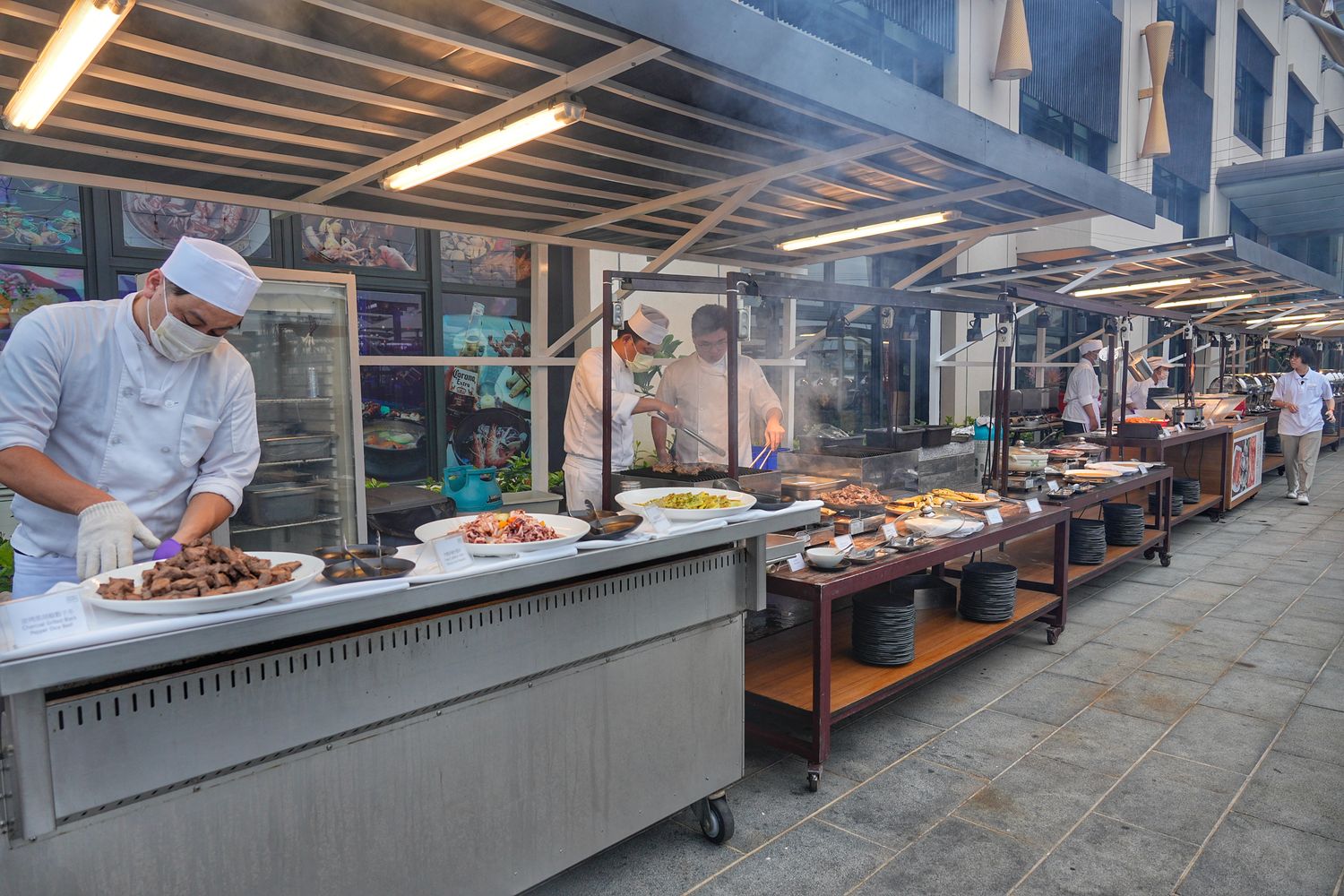 澎湖福朋喜來登星光港灣BBQ｜夏季必吃露天燒烤啤酒趴! @混血珊莎的奇幻旅程