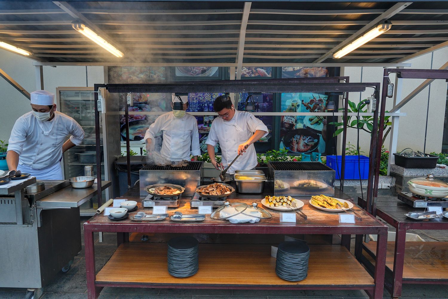 澎湖福朋喜來登星光港灣BBQ｜夏季必吃露天燒烤啤酒趴! @混血珊莎的奇幻旅程