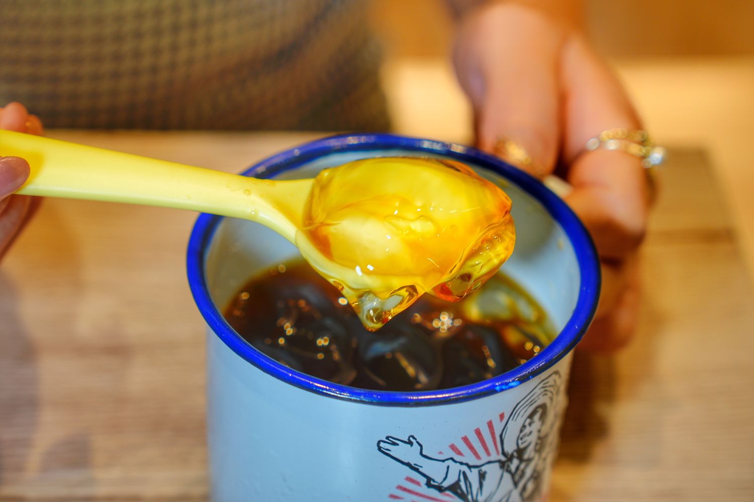 餉串串｜道地四川成都台中串串火鍋，免服務費白飯飲品無限供應! @混血珊莎的奇幻旅程