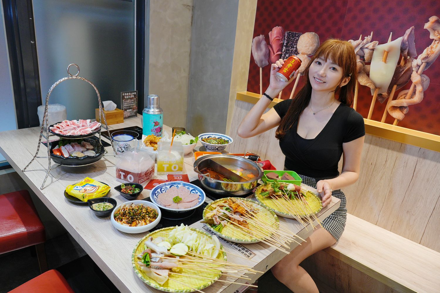 餉串串｜道地四川成都台中串串火鍋，免服務費白飯飲品無限供應! @混血珊莎的奇幻旅程