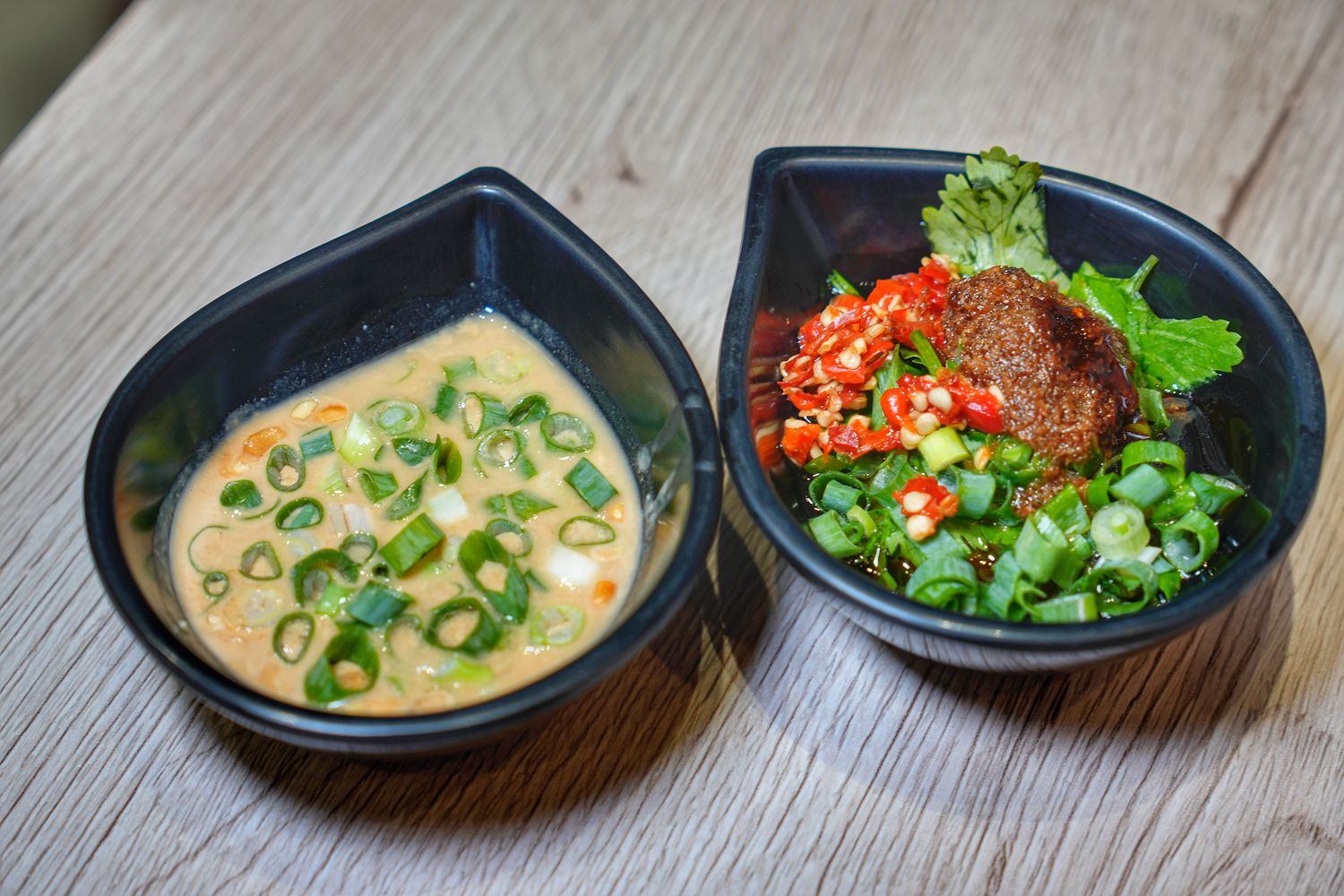 餉串串｜道地四川成都台中串串火鍋，免服務費白飯飲品無限供應! @混血珊莎的奇幻旅程
