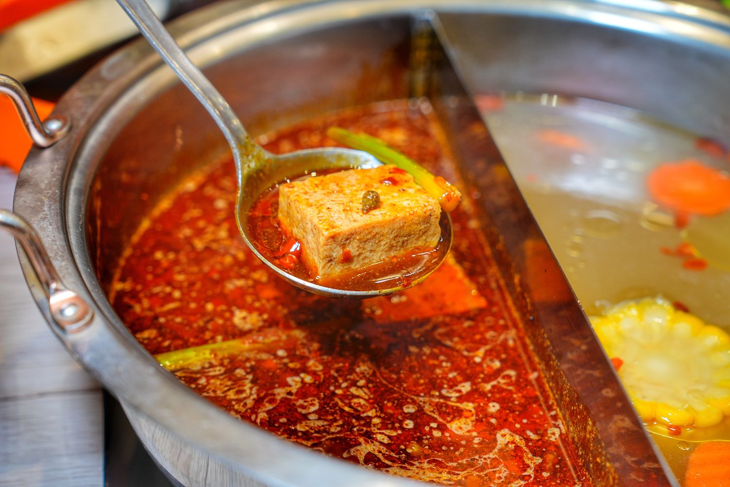 餉串串｜道地四川成都台中串串火鍋，免服務費白飯飲品無限供應! @混血珊莎的奇幻旅程