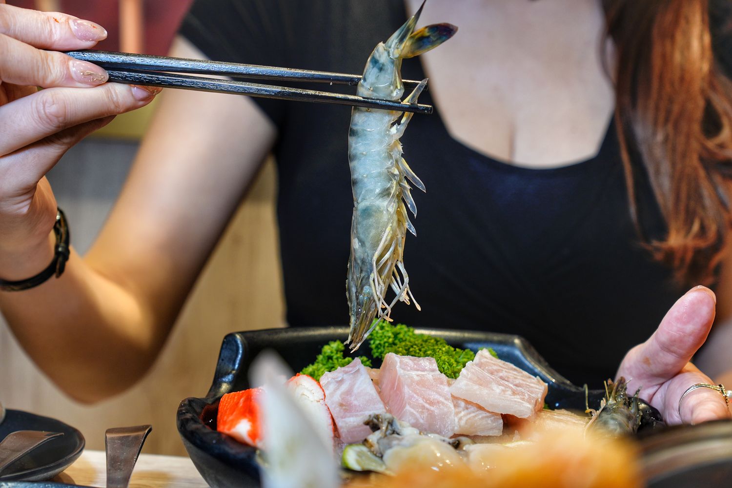 餉串串｜道地四川成都台中串串火鍋，免服務費白飯飲品無限供應! @混血珊莎的奇幻旅程