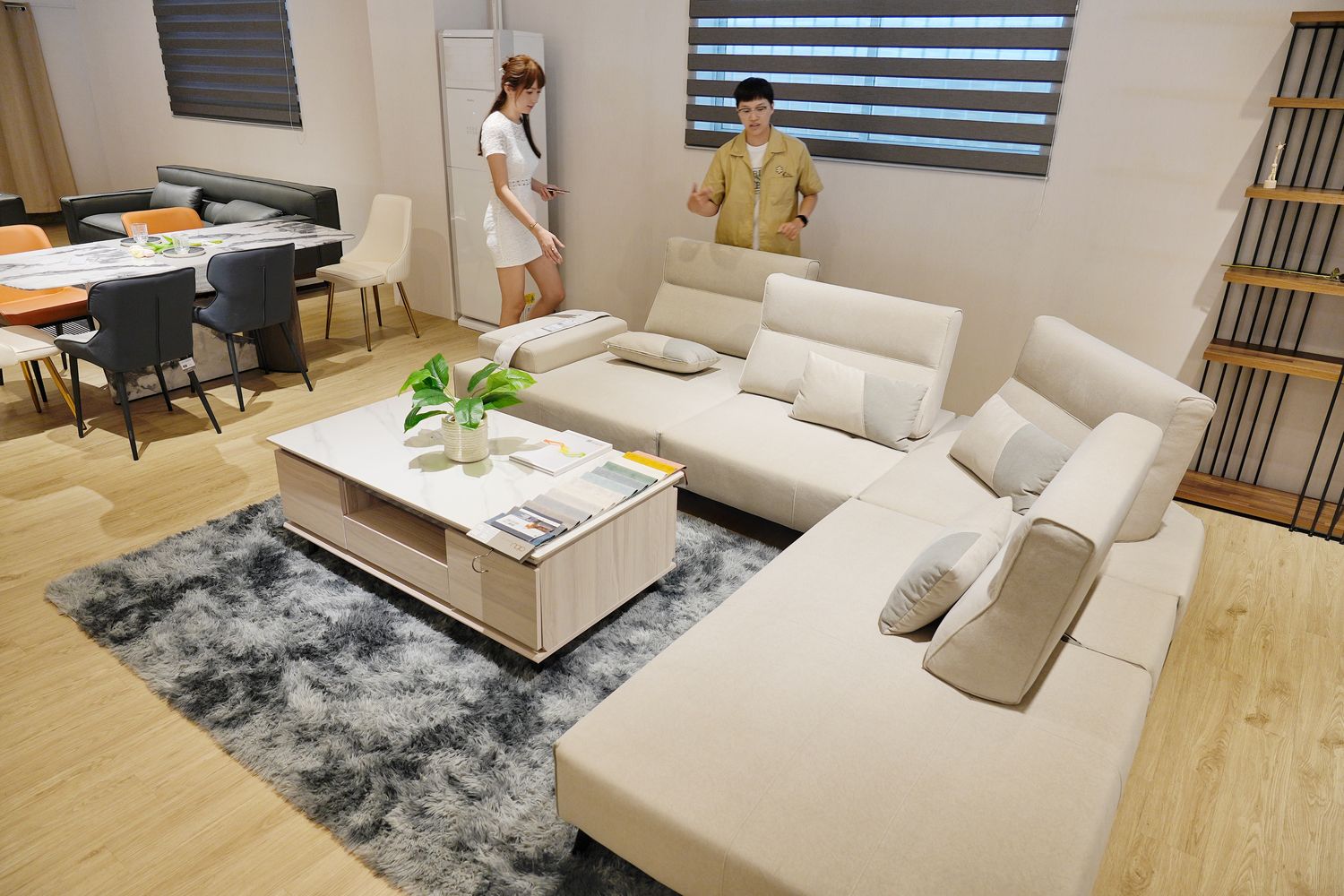 所丘家居｜台南沙發推薦 30 年MIT品牌，10 年保固業界最強 ! @混血珊莎的奇幻旅程
