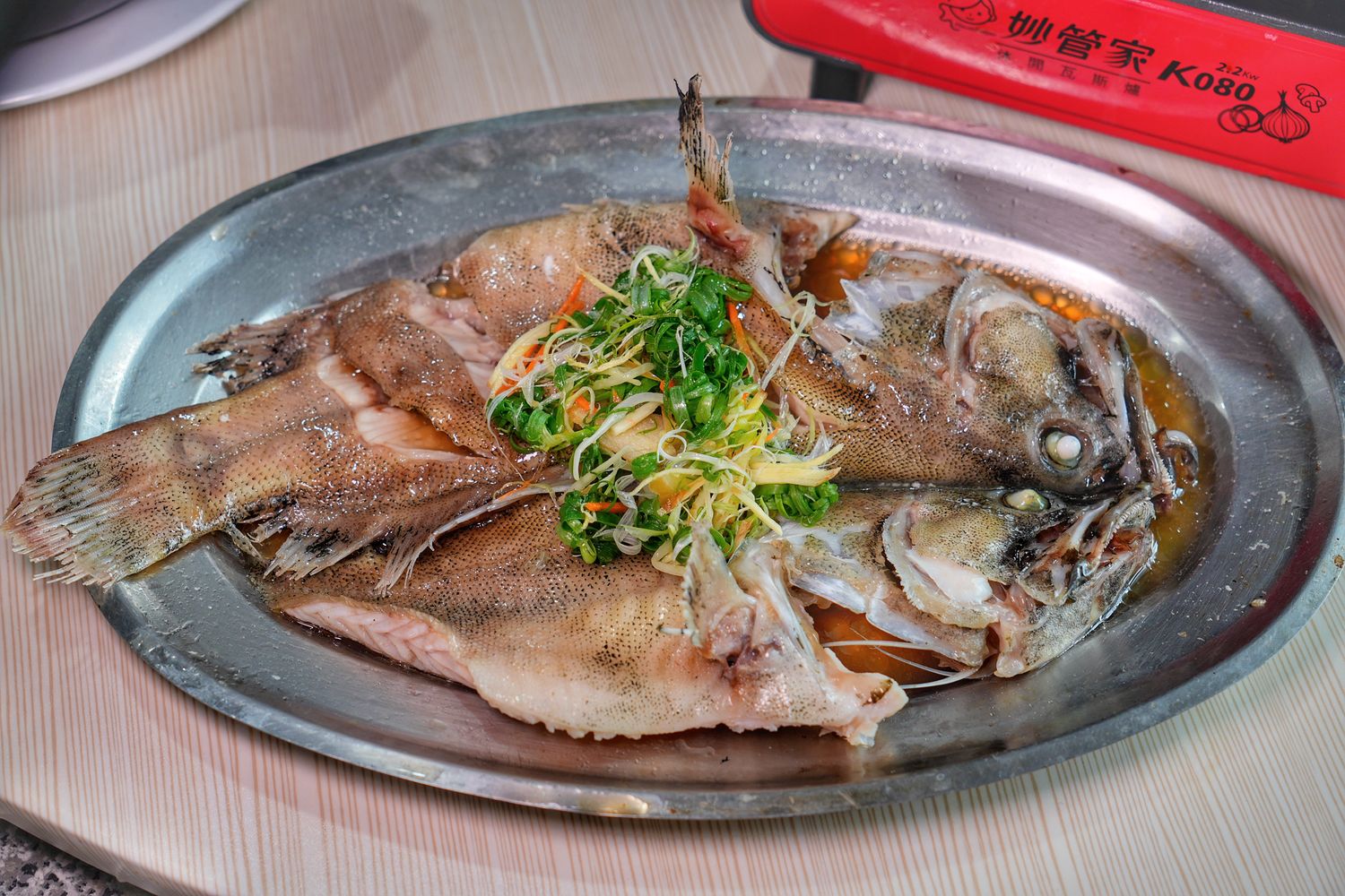 鮮滿樓海鮮料理｜萬里海鮮餐廳推薦每人800元大啖隱藏版龍蝦料理! @混血珊莎的奇幻旅程