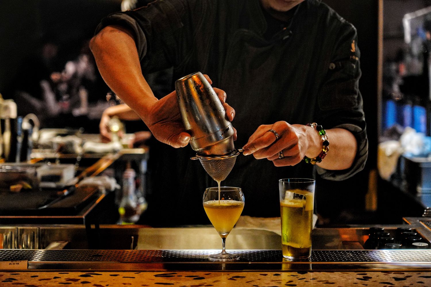 【2025台北餐酒館推薦】精選 26 家不可錯過的台北酒吧，開啟夜晚味蕾之旅! @混血珊莎的奇幻旅程