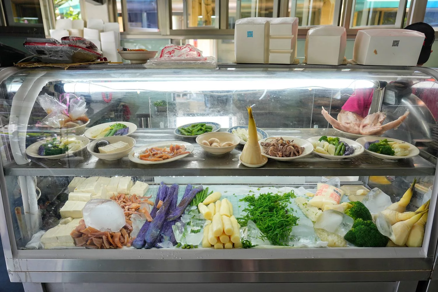 【嘉義雞肉飯推薦】嘉義人火雞肉飯，無名路邊攤起家在地經營 36 年，老饕私藏口袋名單! @混血珊莎的奇幻旅程