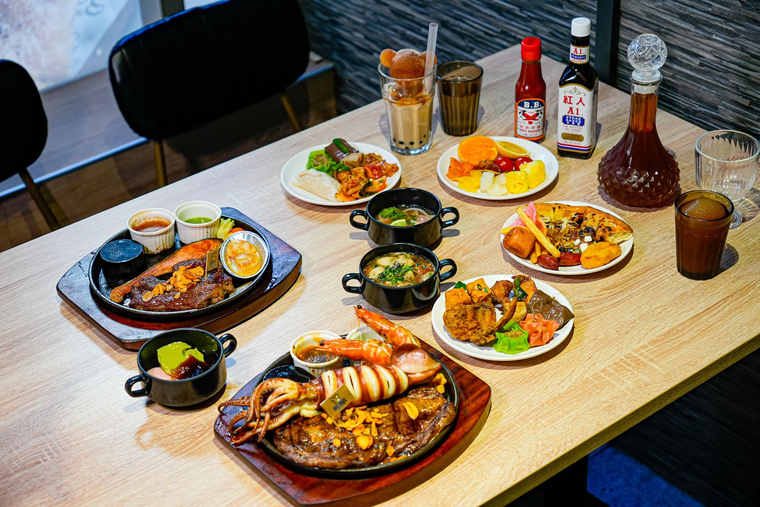 【2025板橋餐廳推薦】精選 9 間板橋美食，聚餐約會就來這! @混血珊莎的奇幻旅程