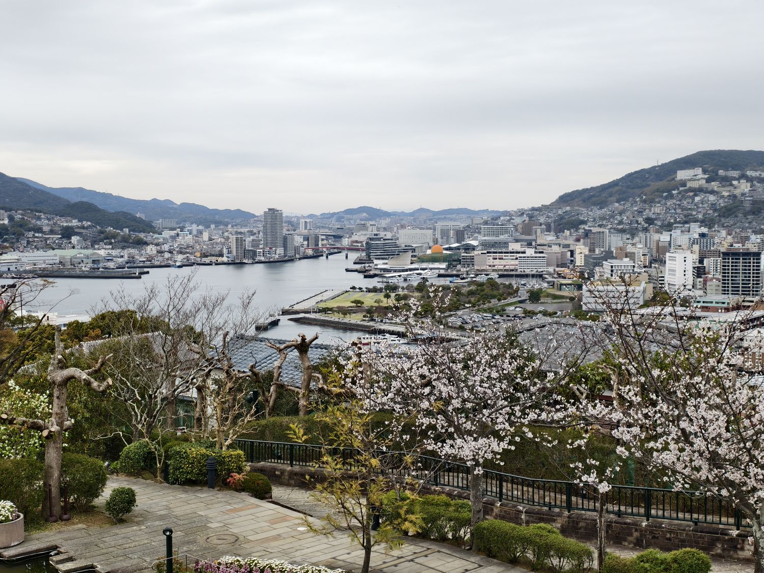 【2025長崎景點】最新長崎一日遊行程＋在地必吃美食全攻略! @混血珊莎的奇幻旅程