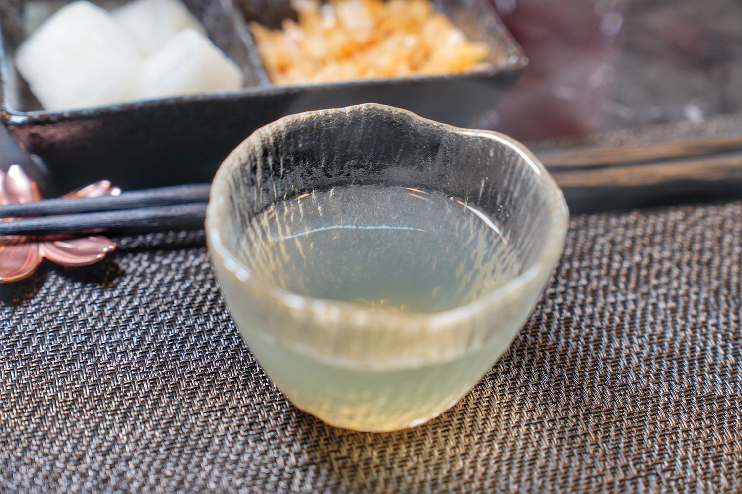 明水然．樂｜新開幕淡水聚會餐廳，全台最美的無菜單鐵板燒! @混血珊莎的奇幻旅程