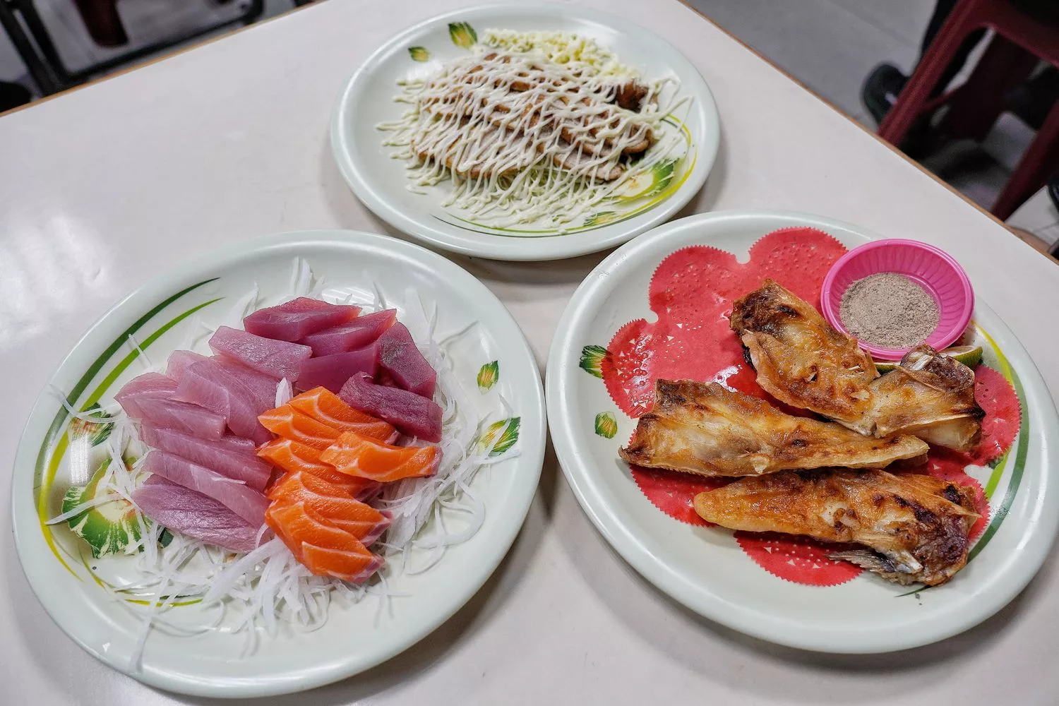 【榮生魚片】最高人氣基隆成功市場美食，Google評價破 4000 多則! @混血珊莎的奇幻旅程