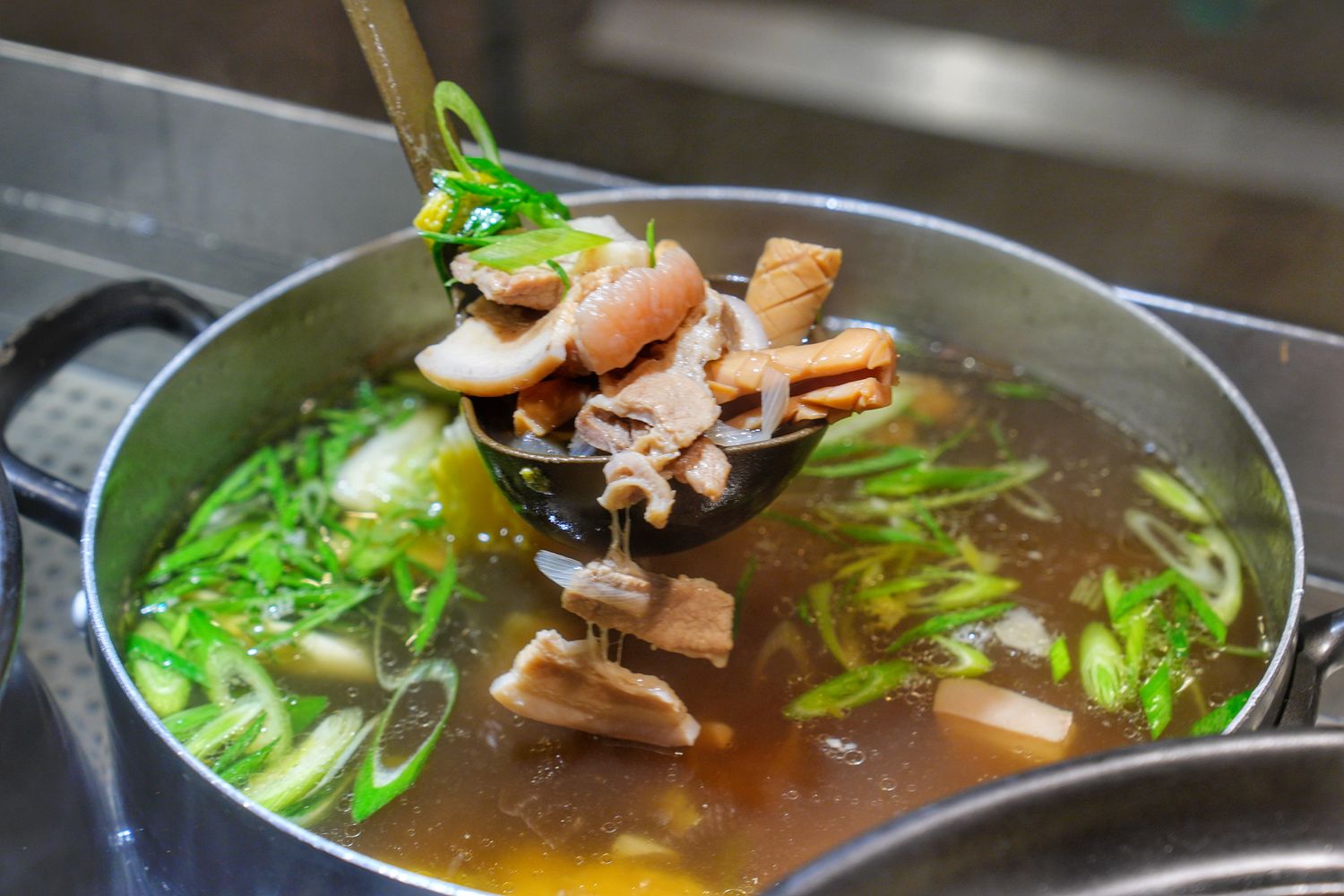 台北喜來登大飯店 十二廚 Kitchen 12｜阿霞飯店府城手路菜吃到飽! @混血珊莎的奇幻旅程