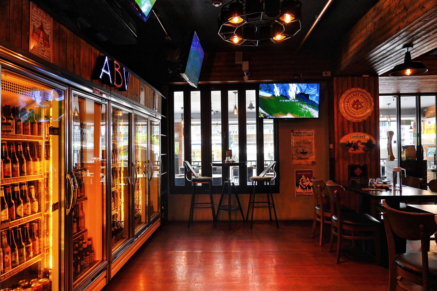 ABV地中海餐酒館光復店|台北西班牙餐廳爽喝百種精釀啤酒,不限時聚餐好去處! @混血珊莎的奇幻旅程 ABV地中海餐酒館光復店|台北西班牙餐廳爽喝百種精釀啤酒,不限時聚餐好去處! @混血珊莎的奇幻旅程
