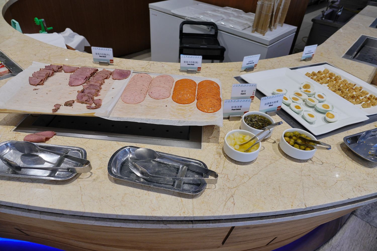 澎湖福朋喜來登酒店｜無邊際泳池/海陸Buffet/水上活動嗨翻天! @混血珊莎的奇幻旅程