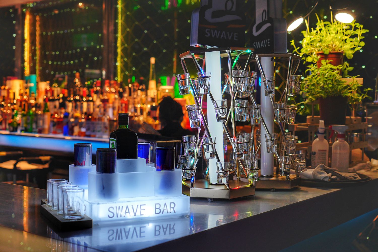 Swave bar 微浮酒吧｜澎湖酒吧推薦Live Band 駐唱! @混血珊莎的奇幻旅程