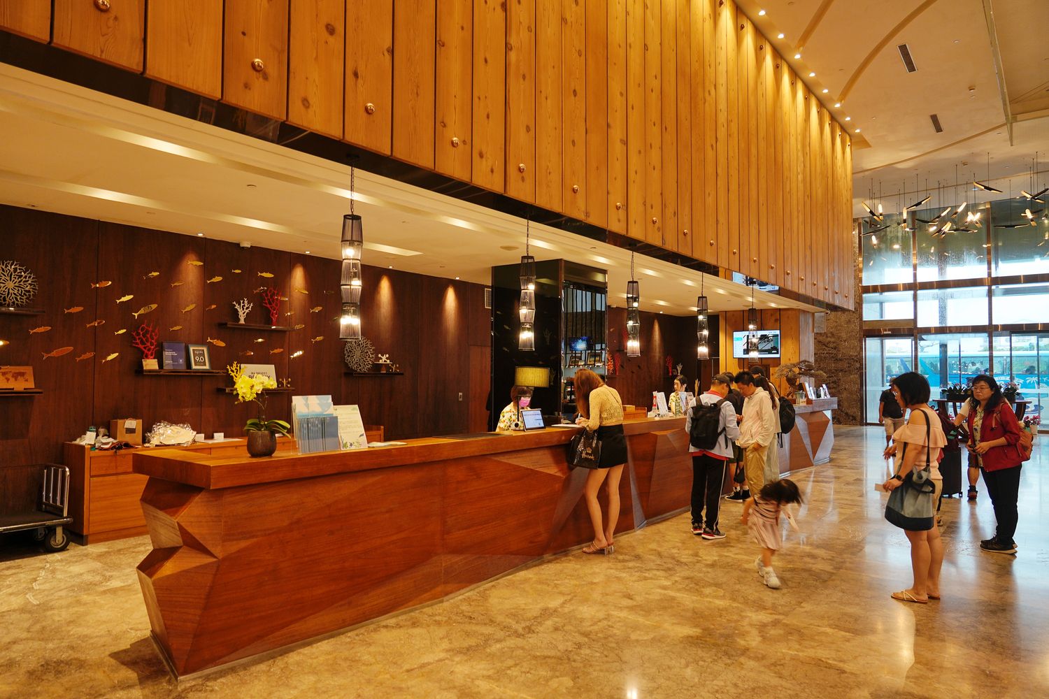 澎湖福朋喜來登酒店｜無邊際泳池/海陸Buffet/水上活動嗨翻天! @混血珊莎的奇幻旅程