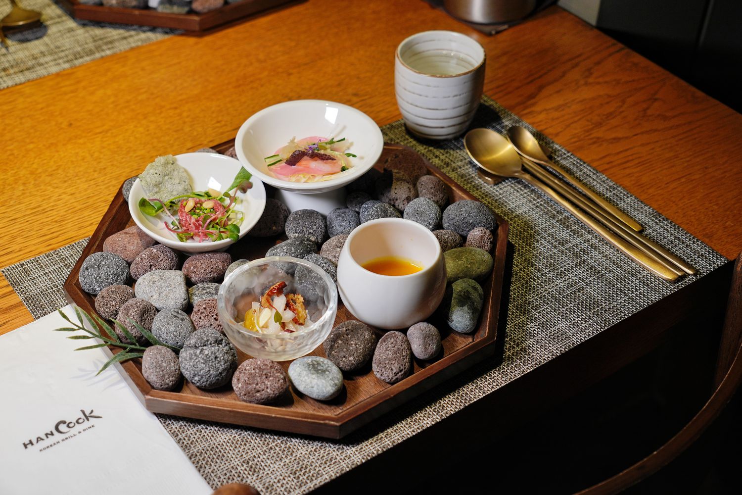 首爾塔餐廳hancook|百萬夜景N首爾塔韓Cook，必吃高級韓牛料理! @混血珊莎的奇幻旅程