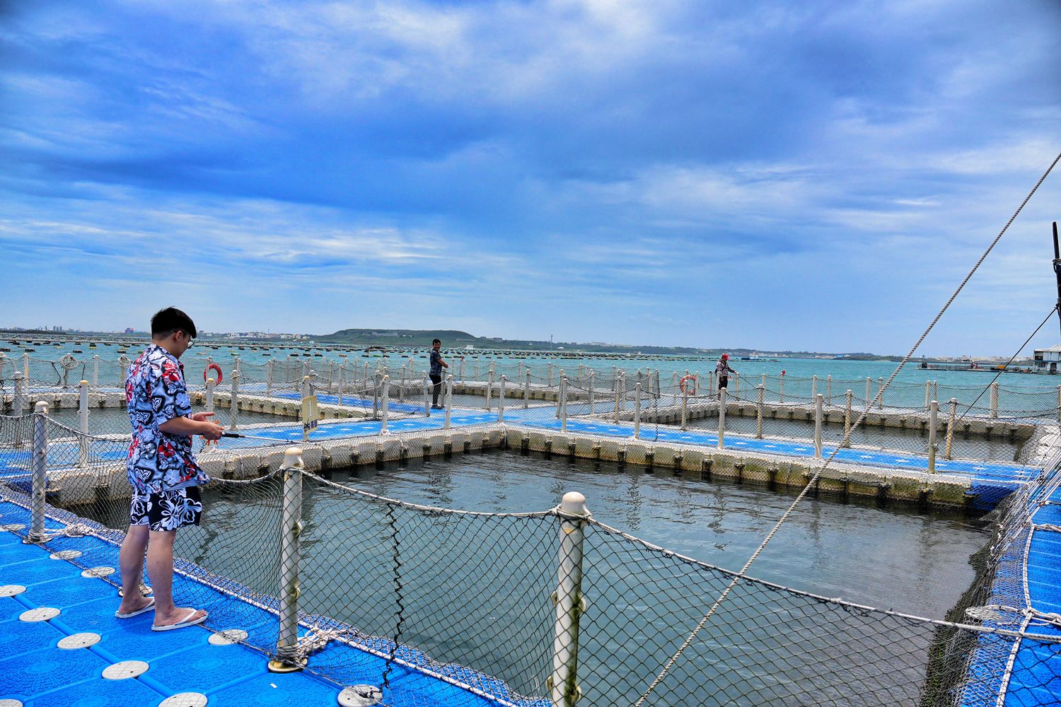 海上皇宮海洋牧場｜烤澎湖牡蠣鮮蚵&#038;海鮮粥吃到飽，釣魚K歌通通有! @混血珊莎的奇幻旅程