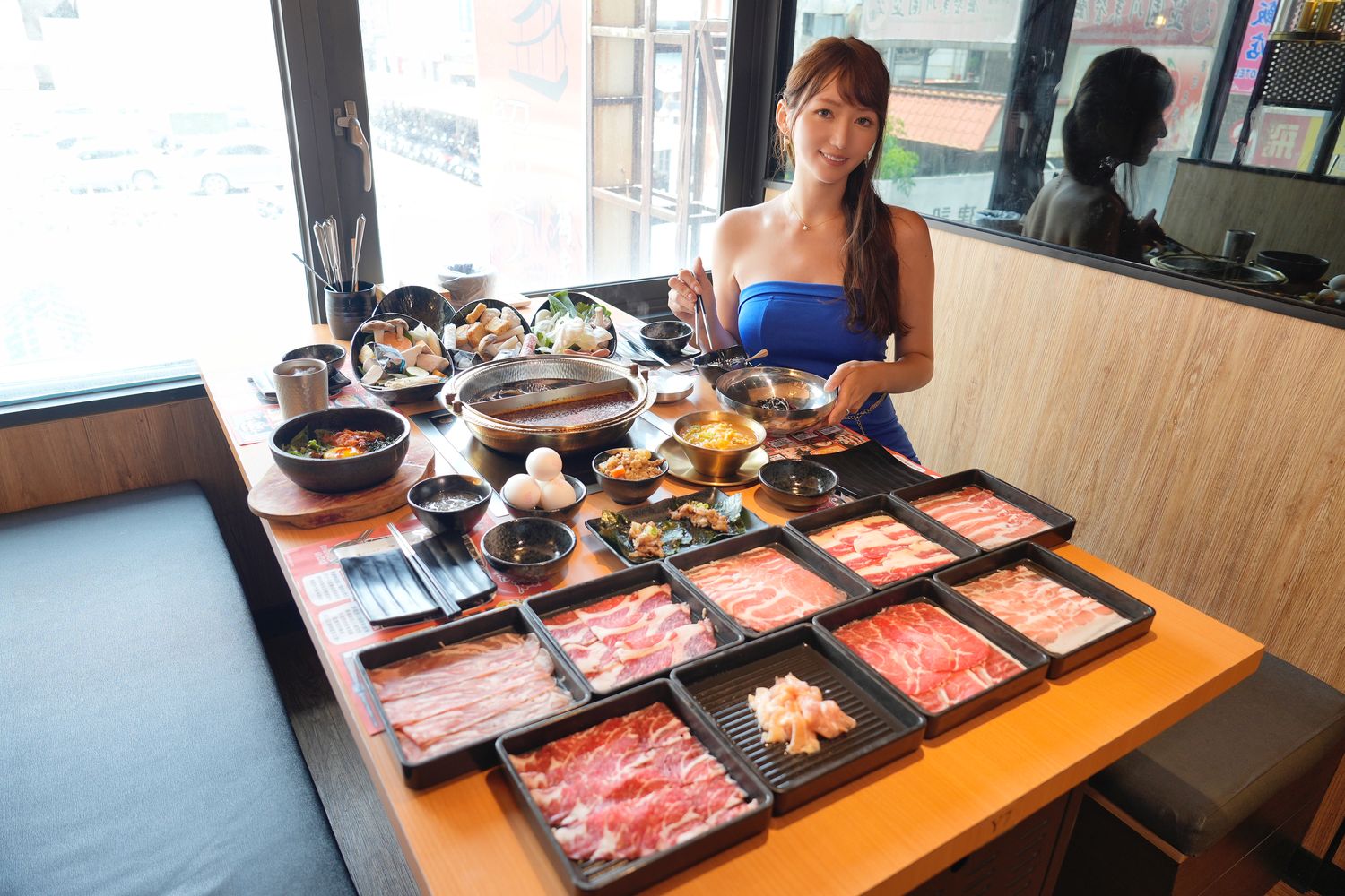 涮饗鍋食べ放題｜新開幕桃園火鍋吃到飽推薦，438 元起爽吃自助吧百種食材! @混血珊莎的奇幻旅程