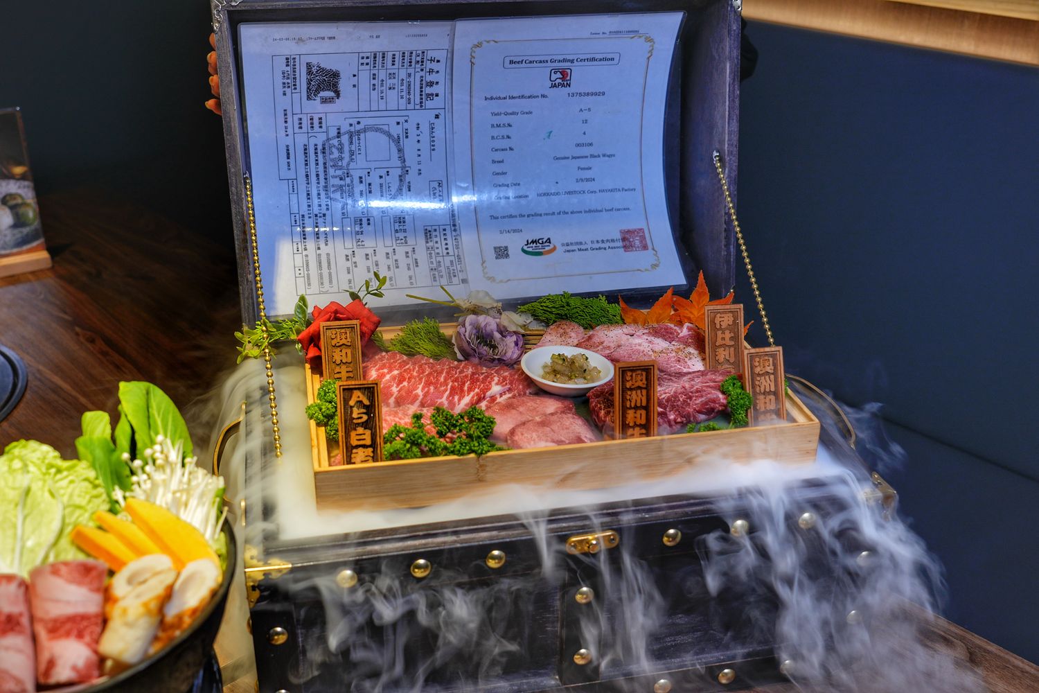 山鯨燒肉西屯店|夢幻和牛寶箱,京都風慶生約會浪漫爆表! @混血珊莎的奇幻旅程 山鯨燒肉西屯店|夢幻和牛寶箱,京都風慶生約會浪漫爆表! @混血珊莎的奇幻旅程