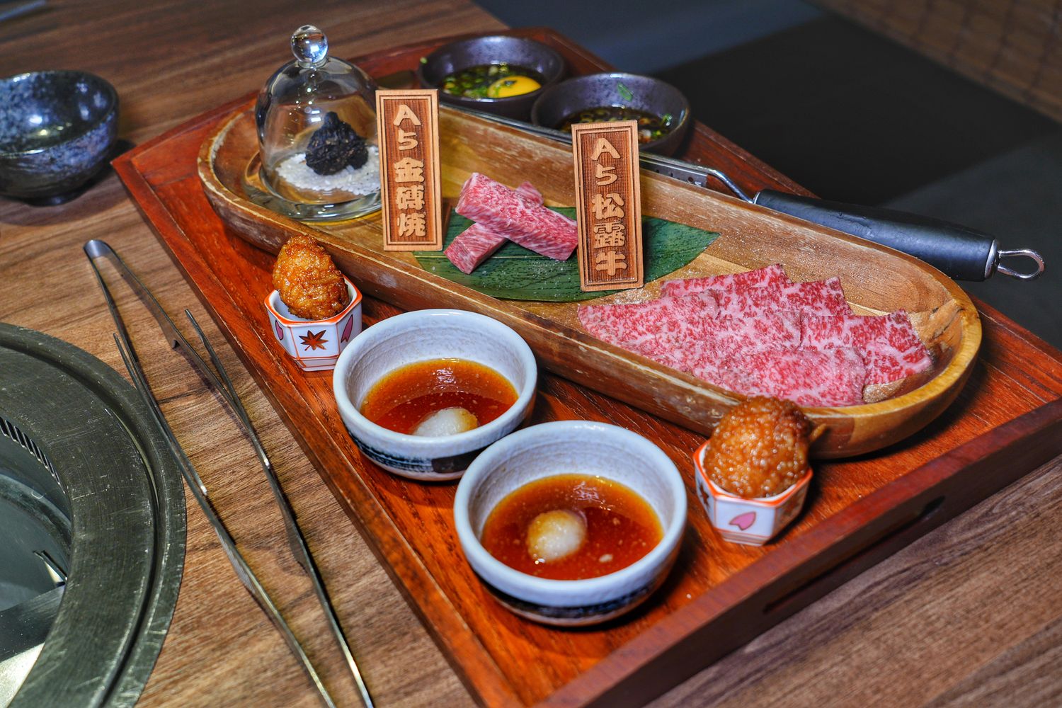 山鯨燒肉西屯店|夢幻和牛寶箱,京都風慶生約會浪漫爆表! @混血珊莎的奇幻旅程 山鯨燒肉西屯店|夢幻和牛寶箱,京都風慶生約會浪漫爆表! @混血珊莎的奇幻旅程