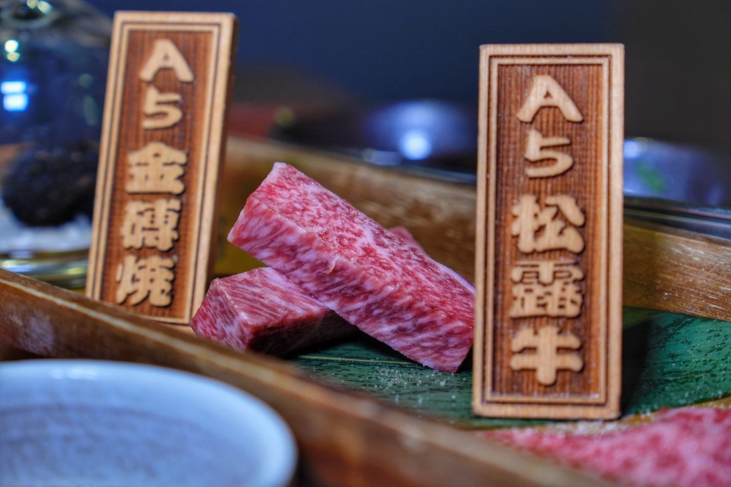 山鯨燒肉西屯店|夢幻和牛寶箱,京都風慶生約會浪漫爆表! @混血珊莎的奇幻旅程 山鯨燒肉西屯店|夢幻和牛寶箱,京都風慶生約會浪漫爆表! @混血珊莎的奇幻旅程