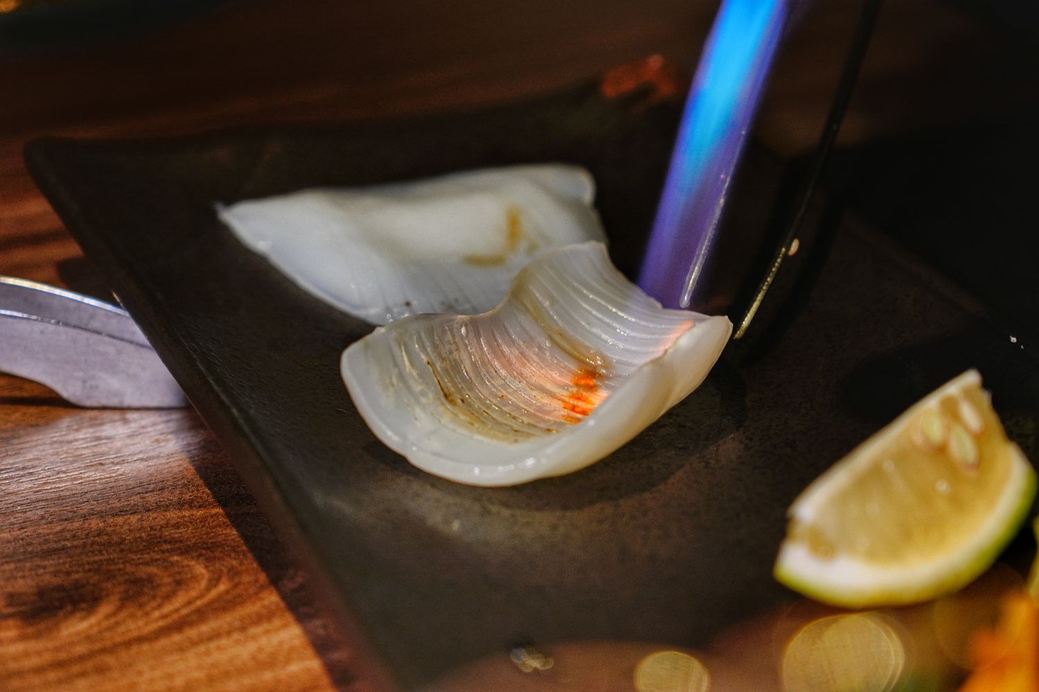 山鯨燒肉西屯店｜夢幻和牛寶箱，京都風慶生約會浪漫爆表! @混血珊莎的奇幻旅程
