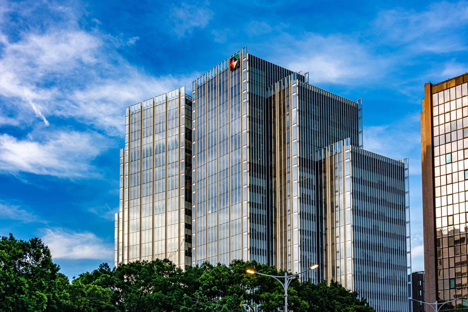 中山區建案【紳藏】 賞屋心得｜首都生活圈SRC制震綠建築，近南京復興站! @混血珊莎的奇幻旅程