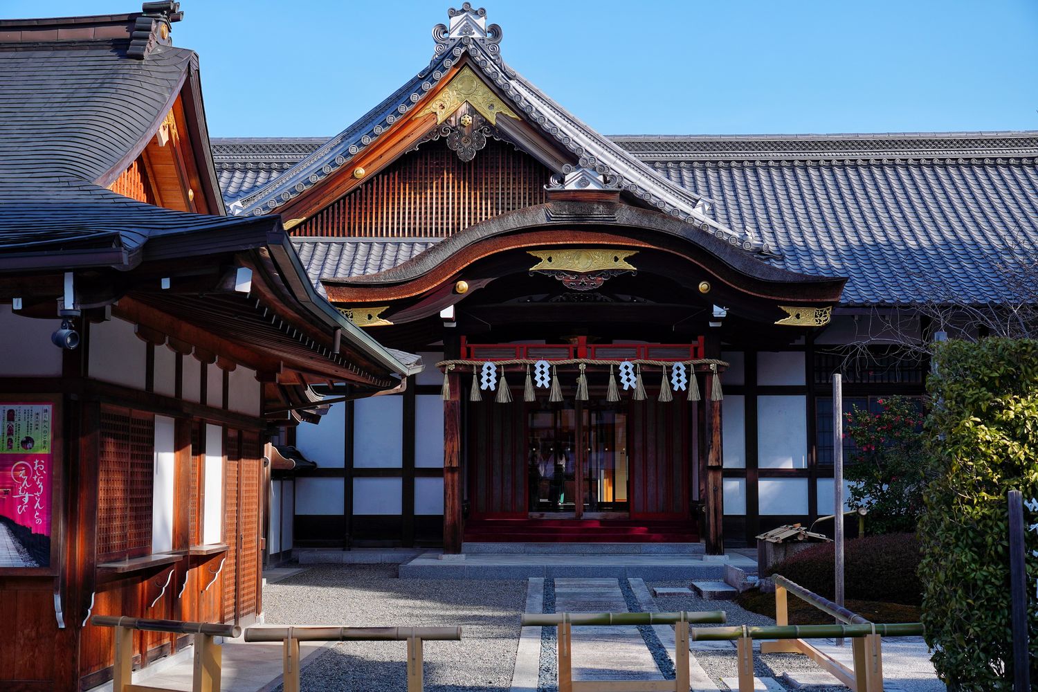 【京都伏見稻荷大社】壯觀千鳥居必拍重點攻略! @混血珊莎的奇幻旅程