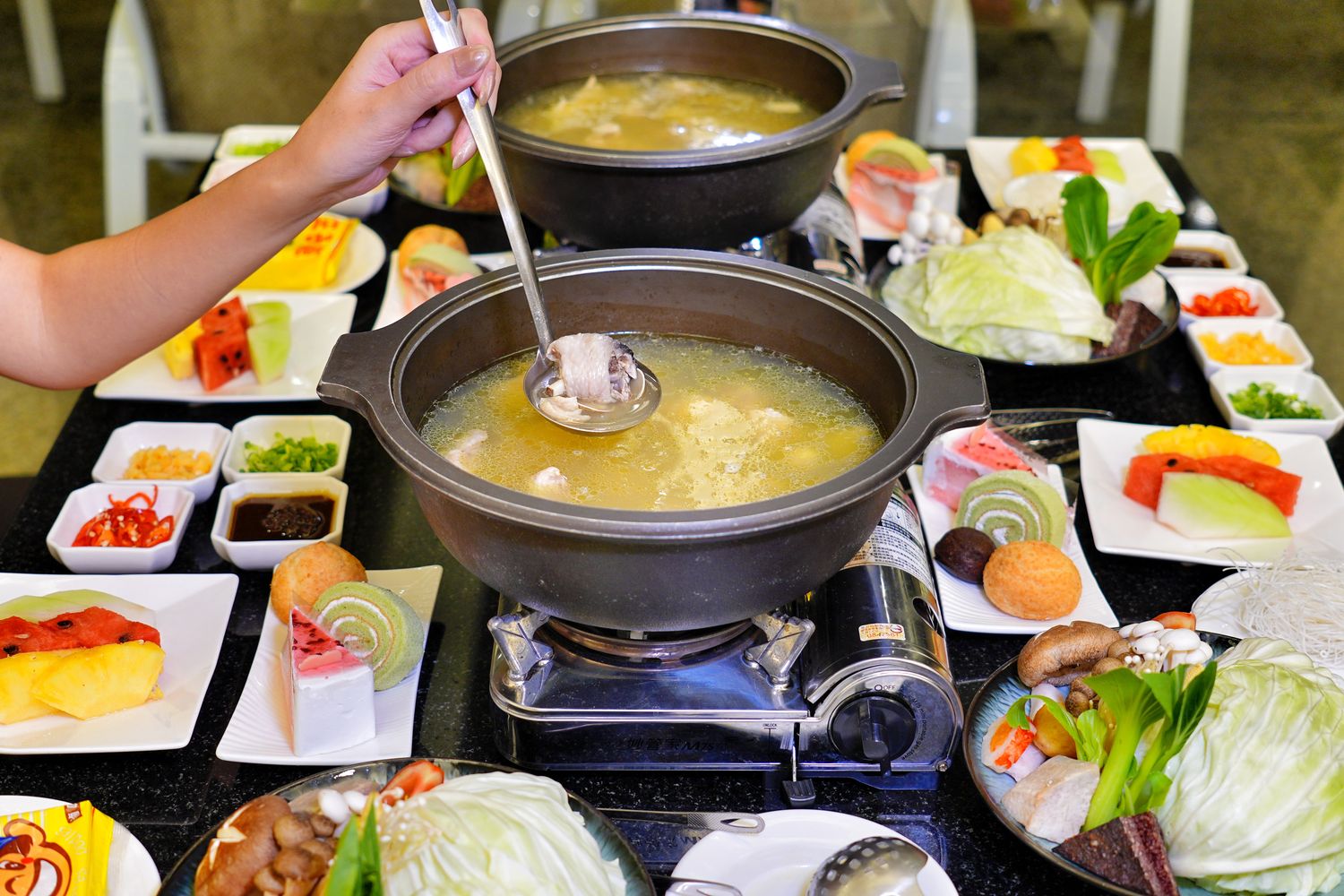 日月潭大淶閣飯店｜水社碼頭住宿絕美湖景第一排! @混血珊莎的奇幻旅程