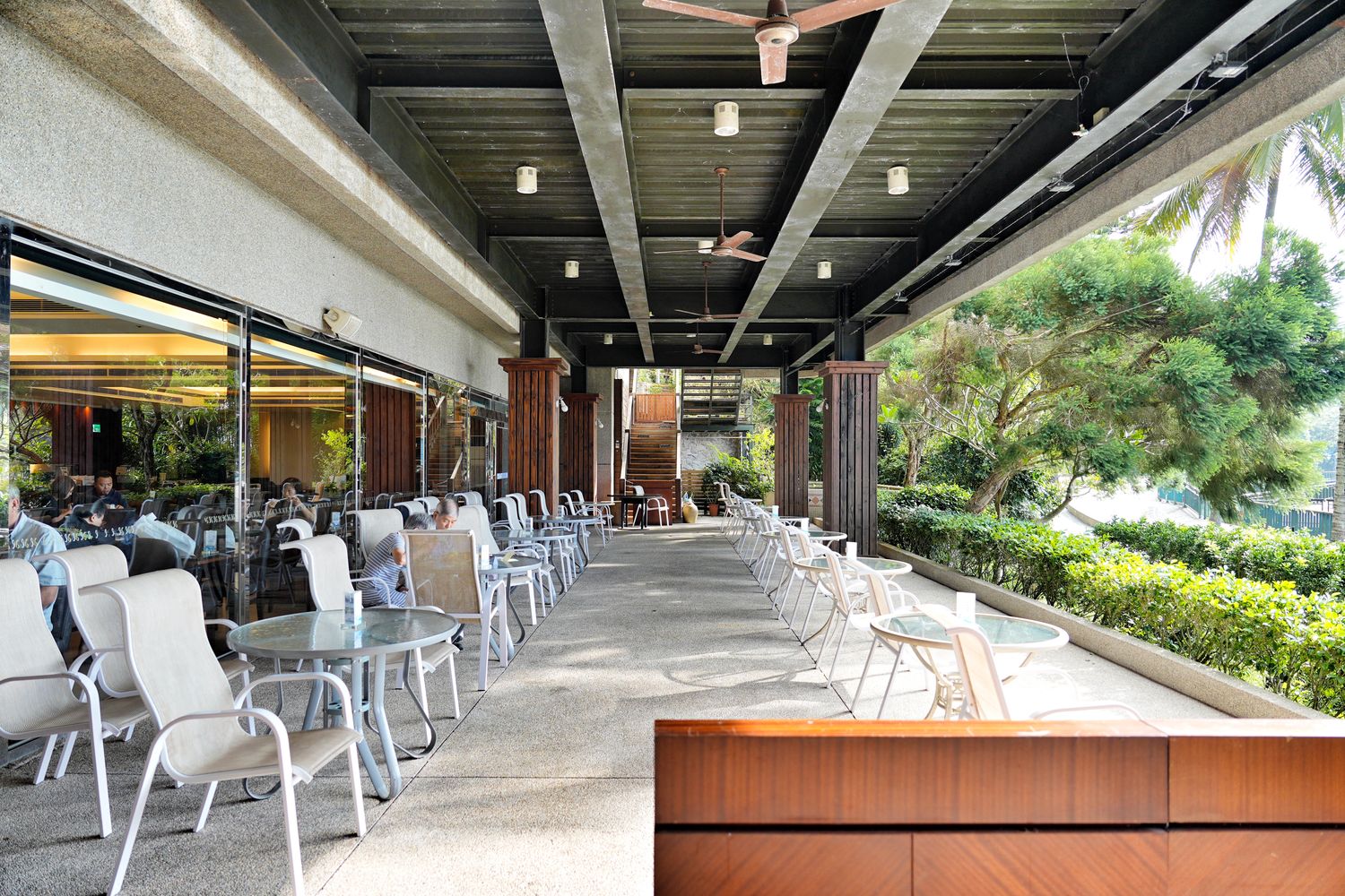 日月潭大淶閣飯店｜水社碼頭住宿絕美湖景第一排! @混血珊莎的奇幻旅程