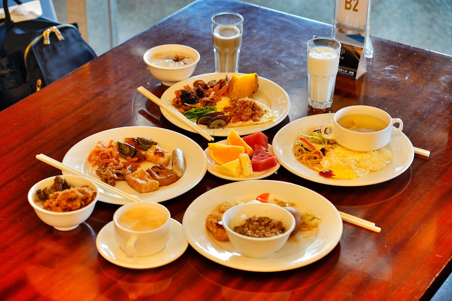 日月潭大淶閣飯店｜水社碼頭住宿絕美湖景第一排! @混血珊莎的奇幻旅程