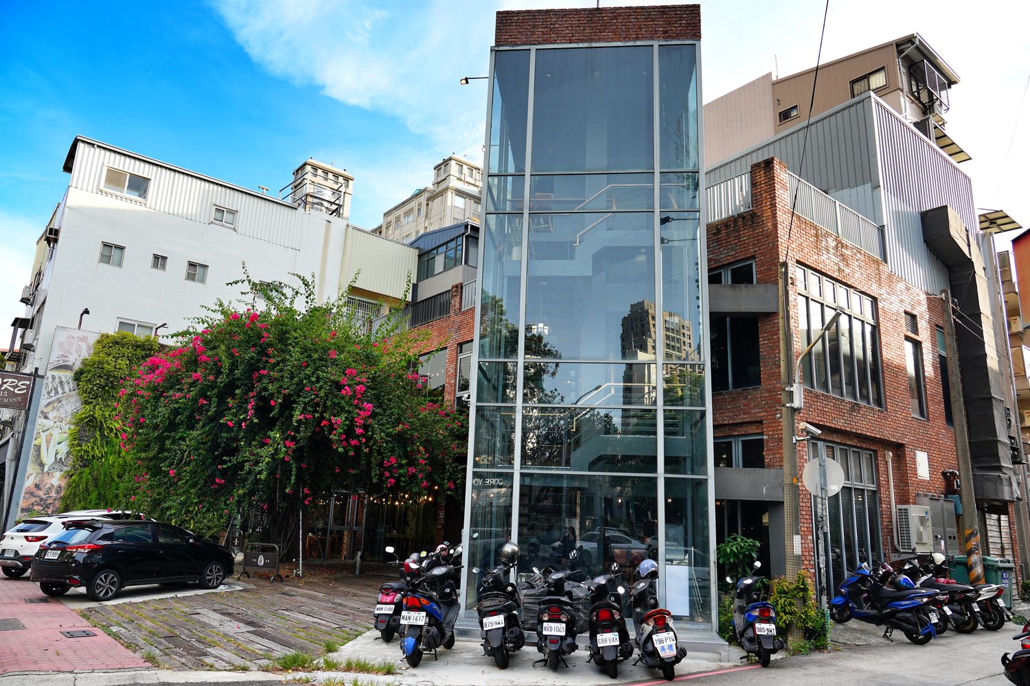 FORE restaurant 柴燒牛排｜台中西區牛排慶生約會首選餐廳! @混血珊莎的奇幻旅程