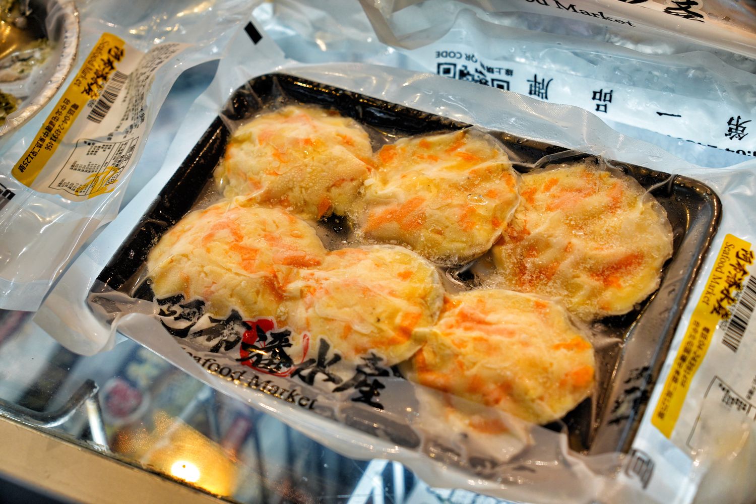 阿布潘水產｜台中百坪海鮮超市，中秋烤肉食材祭出超殺價格! @混血珊莎的奇幻旅程