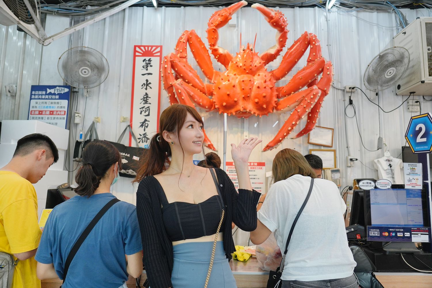 阿布潘水產｜台中百坪海鮮超市，中秋烤肉食材祭出超殺價格! @混血珊莎的奇幻旅程