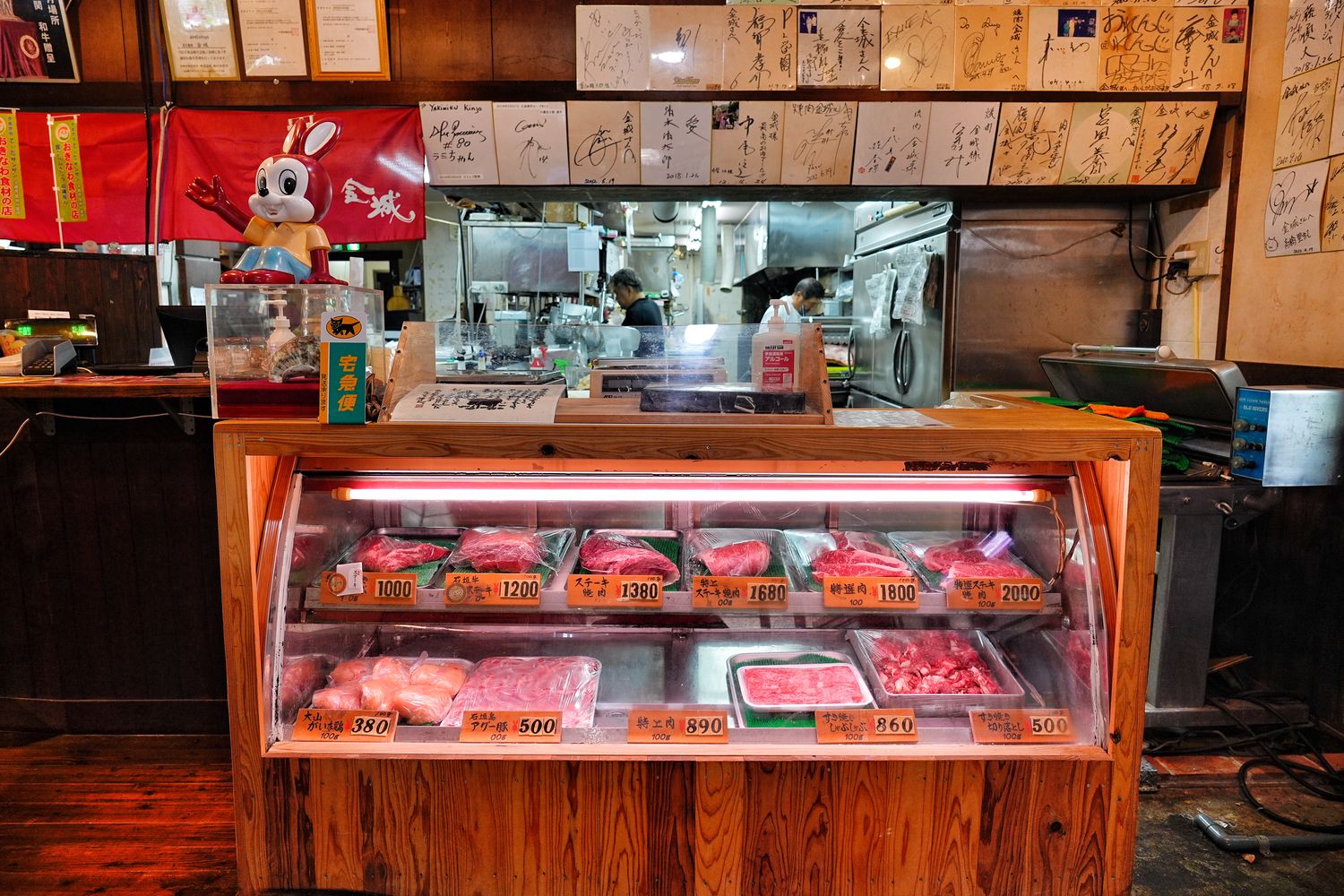 石垣牛專賣燒肉金城北谷總店｜超夯沖繩燒肉吃到飽，A5和牛牧場直送! @混血珊莎的奇幻旅程