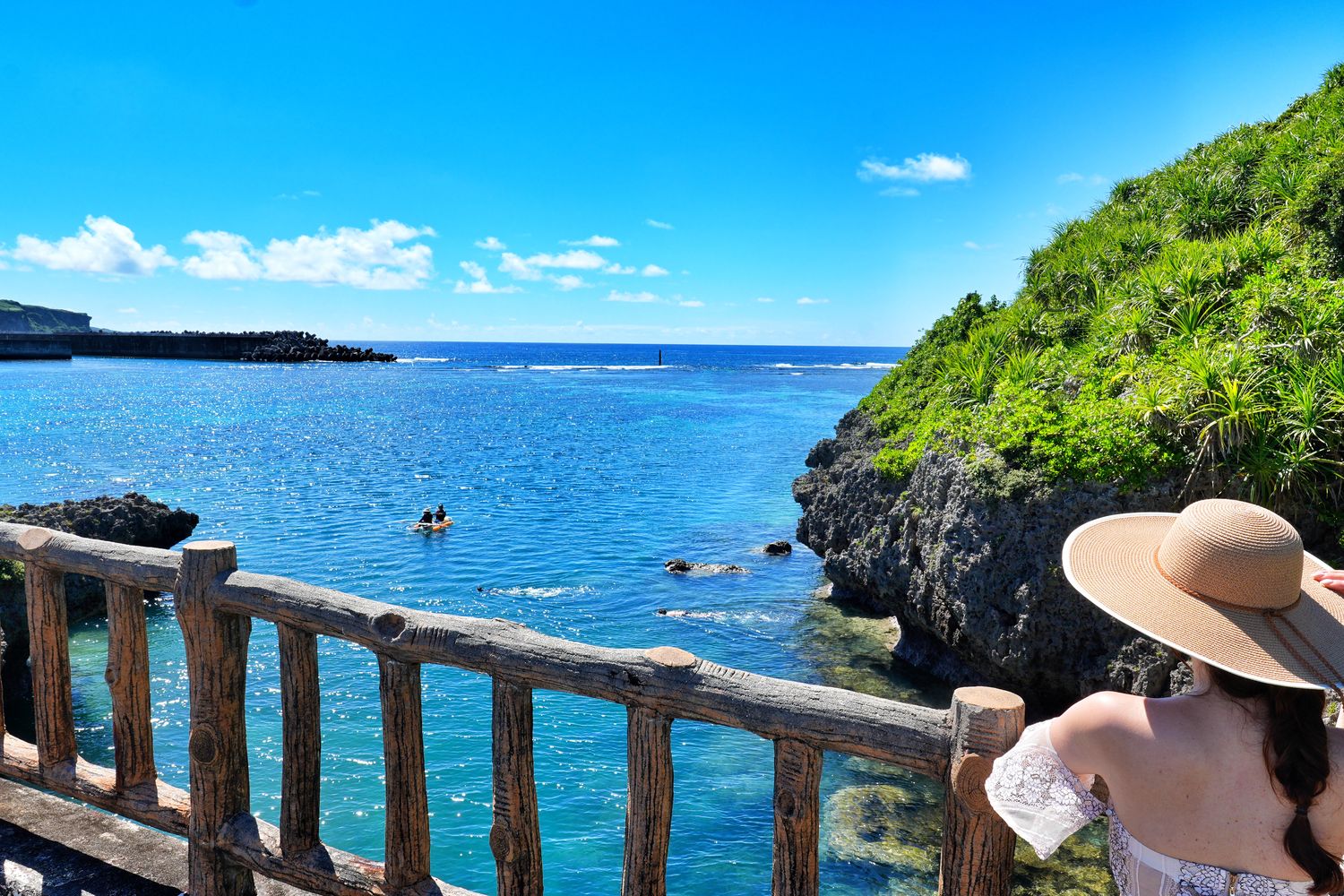 【2025宮古島旅遊景點】精選 12 個必去景點，尋找夢幻宮古藍! @混血珊莎的奇幻旅程
