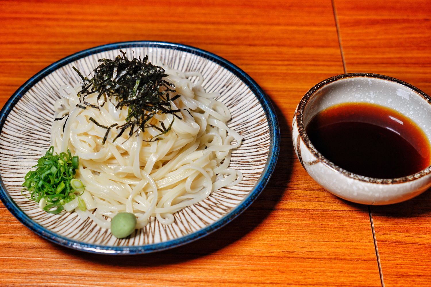 ABV日式居酒館｜林口長庚餐廳稻草燒生魚片船，帶你秒飛日本! @混血珊莎的奇幻旅程