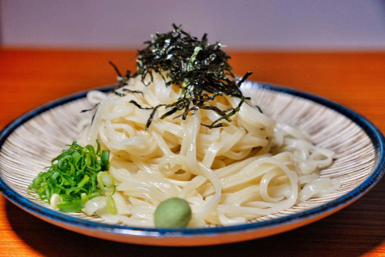 ABV日式居酒館｜林口長庚餐廳稻草燒生魚片船，帶你秒飛日本! @混血珊莎的奇幻旅程