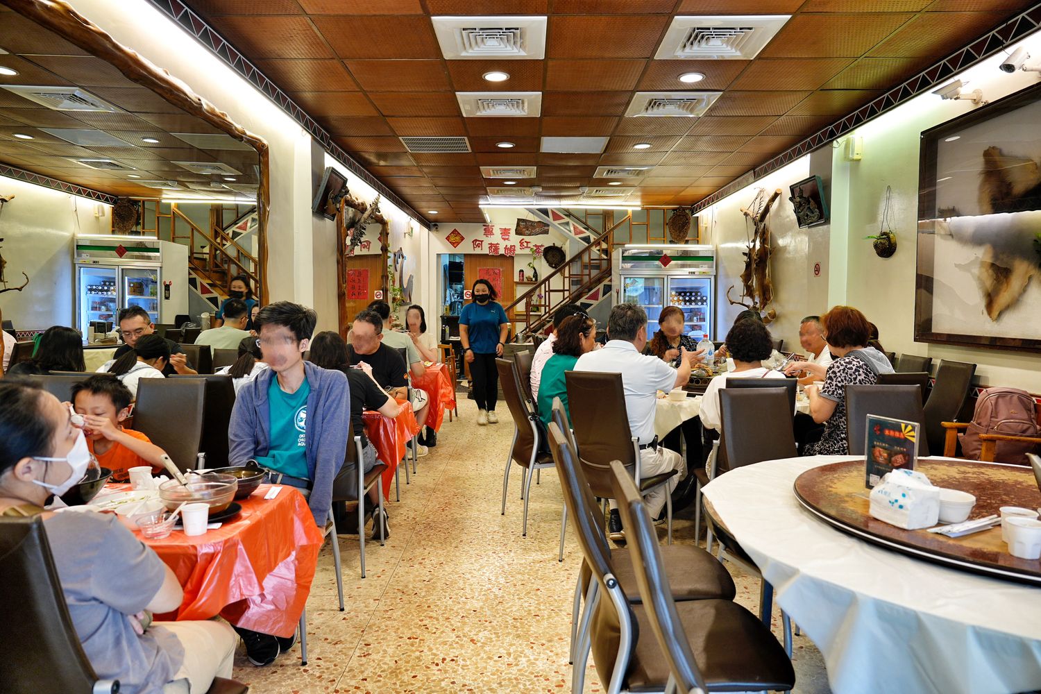 日月潭新山味邵族風味餐廳｜傳承三代老店水社碼頭美食! @混血珊莎的奇幻旅程