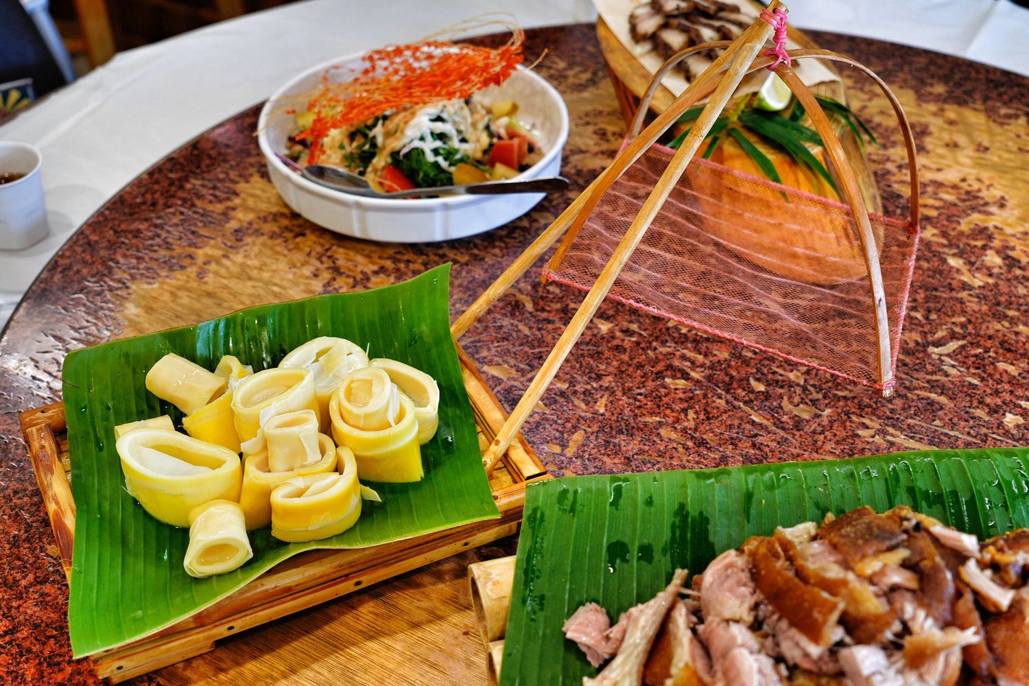 日月潭新山味邵族風味餐廳｜傳承三代老店水社碼頭美食! @混血珊莎的奇幻旅程
