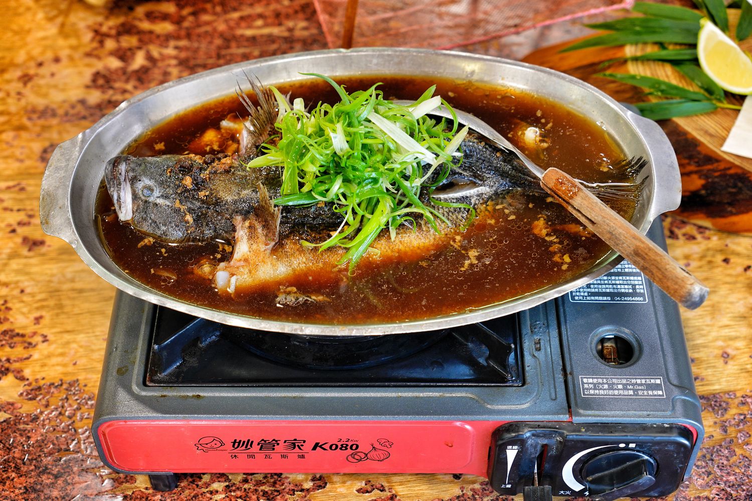 日月潭新山味邵族風味餐廳｜傳承三代老店水社碼頭美食! @混血珊莎的奇幻旅程