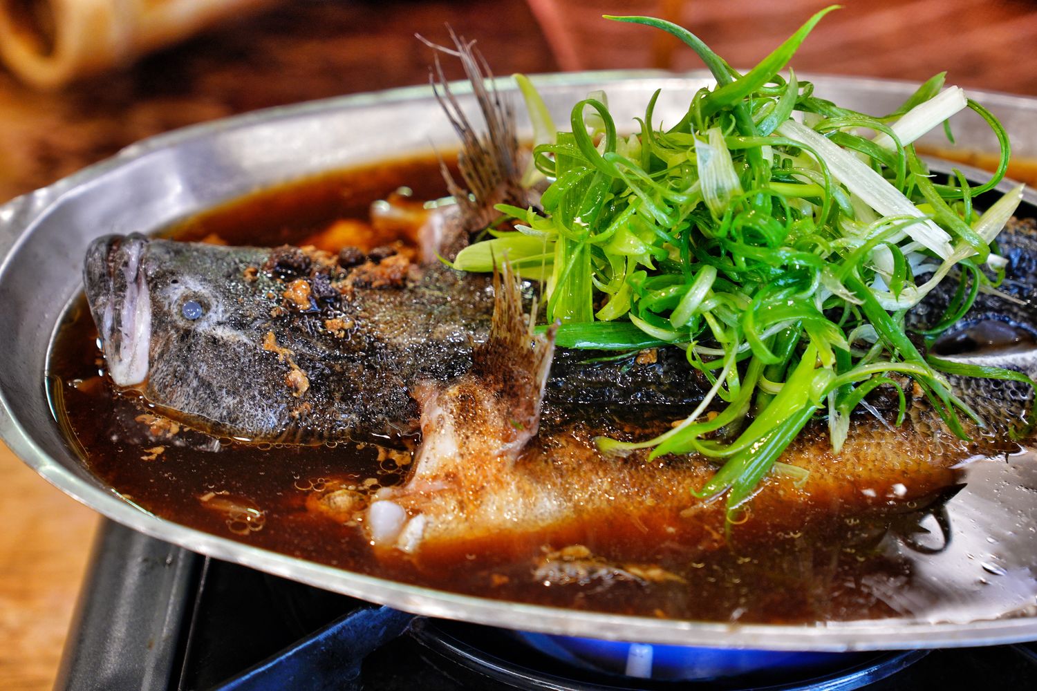 日月潭新山味邵族風味餐廳｜傳承三代老店水社碼頭美食! @混血珊莎的奇幻旅程