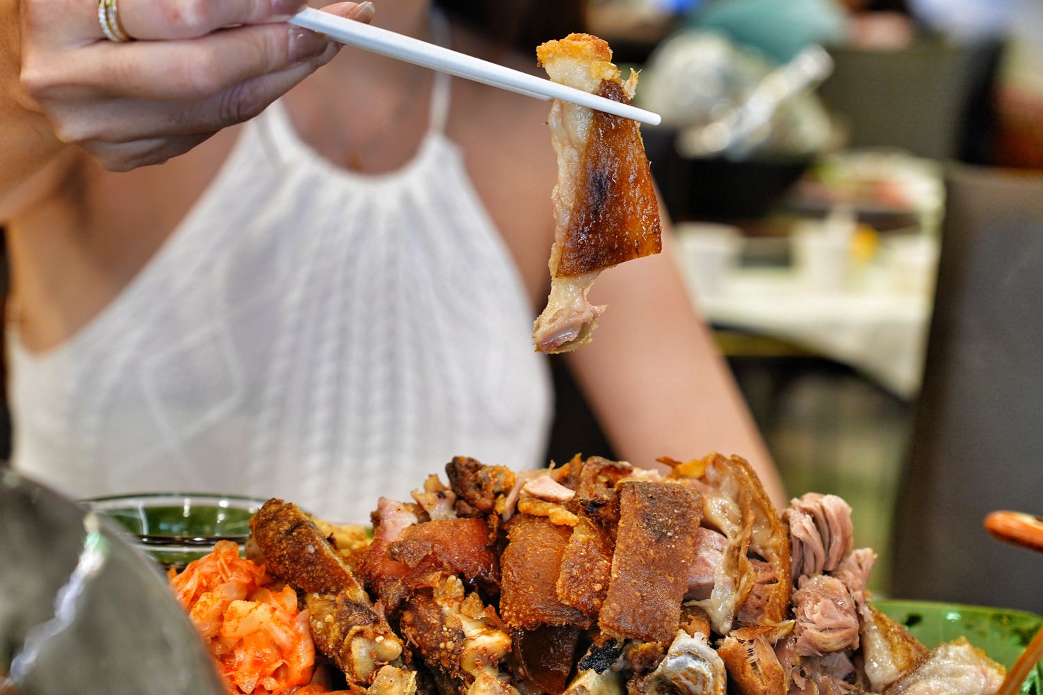 日月潭新山味邵族風味餐廳｜傳承三代老店水社碼頭美食! @混血珊莎的奇幻旅程