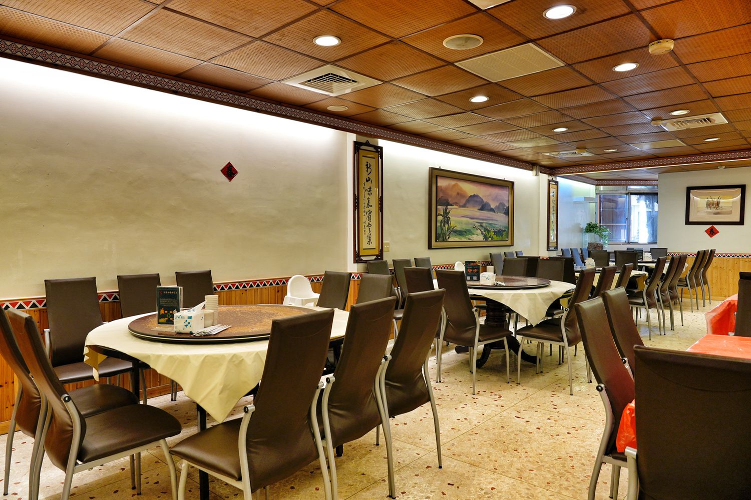 日月潭新山味邵族風味餐廳｜傳承三代老店水社碼頭美食! @混血珊莎的奇幻旅程