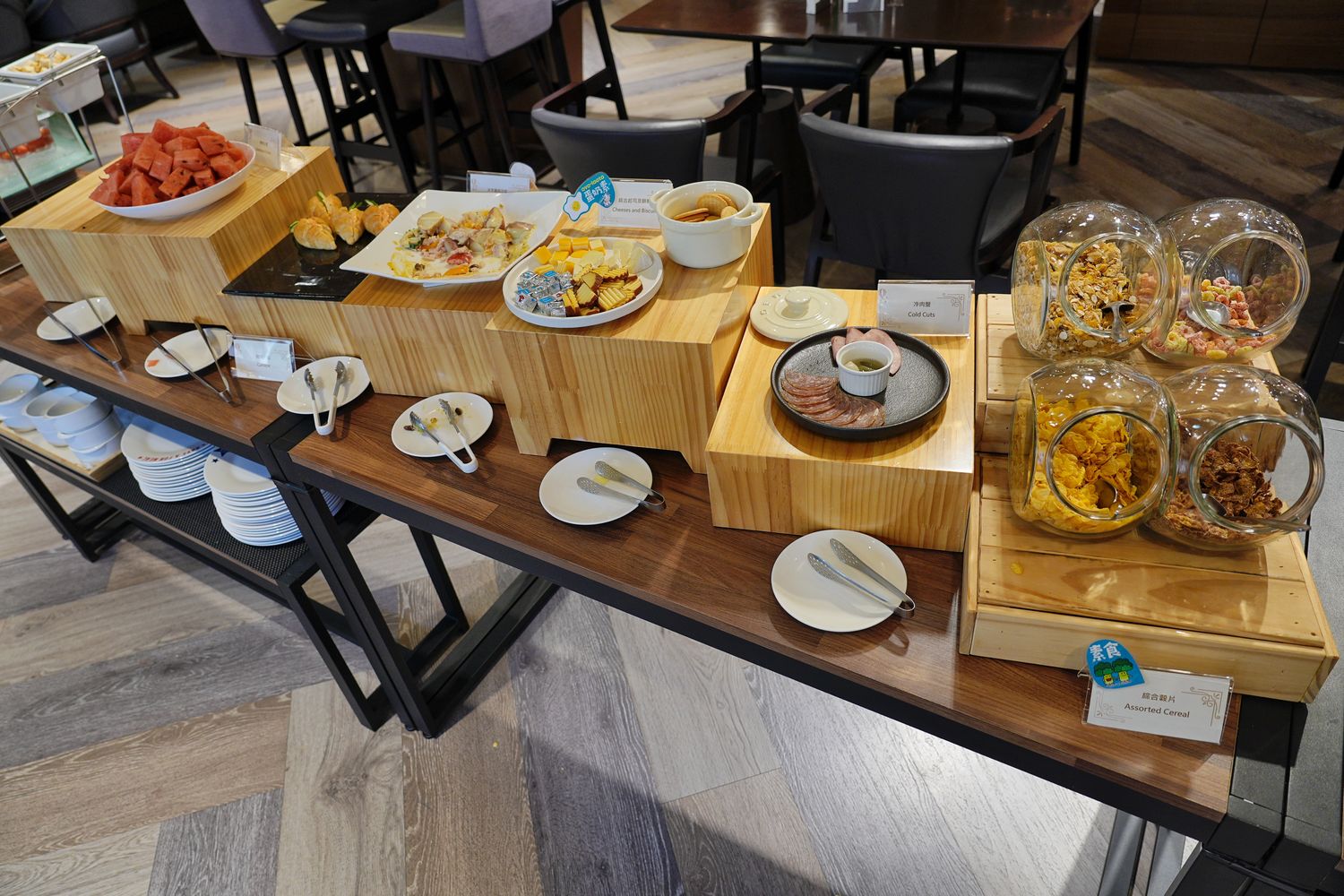 凱旋酒店｜內湖科技園區最潮精品旅館，港墘站走路 8 分鐘! @混血珊莎的奇幻旅程