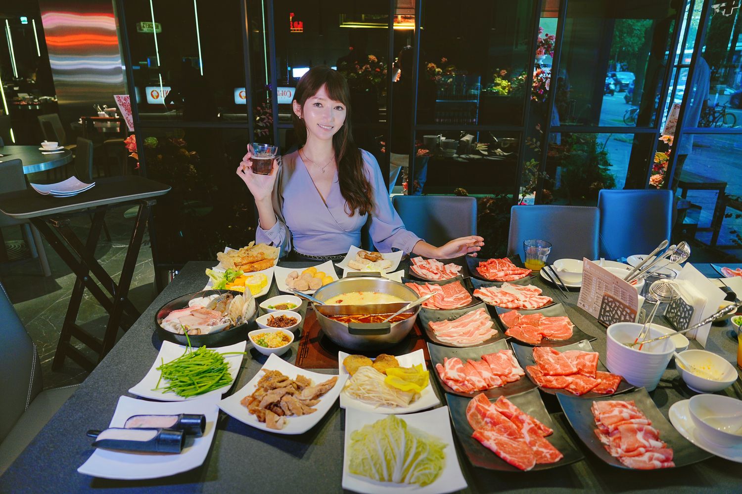 辛殿信義店｜最強台北麻辣火鍋吃到飽信義A19擴大開幕! @混血珊莎的奇幻旅程