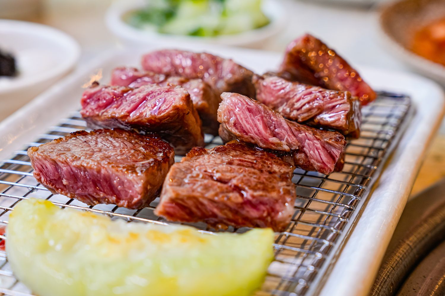 四時輕燒肉概念屋｜顛覆傳統全新燒肉概念，烤法兼具健康與美味，國外遊客指名必訪! @混血珊莎的奇幻旅程
